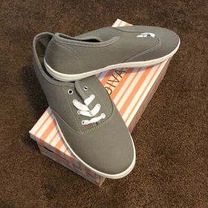 Grey tennis styled sneakers